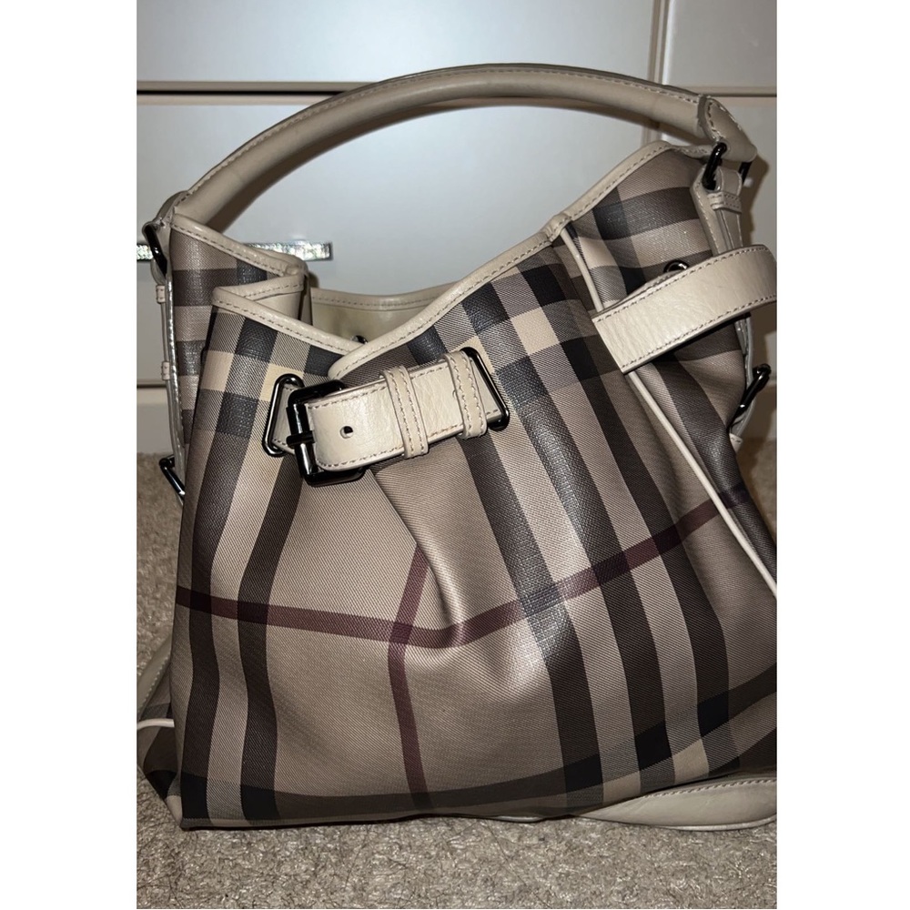 💯 Authentic Burberry bag